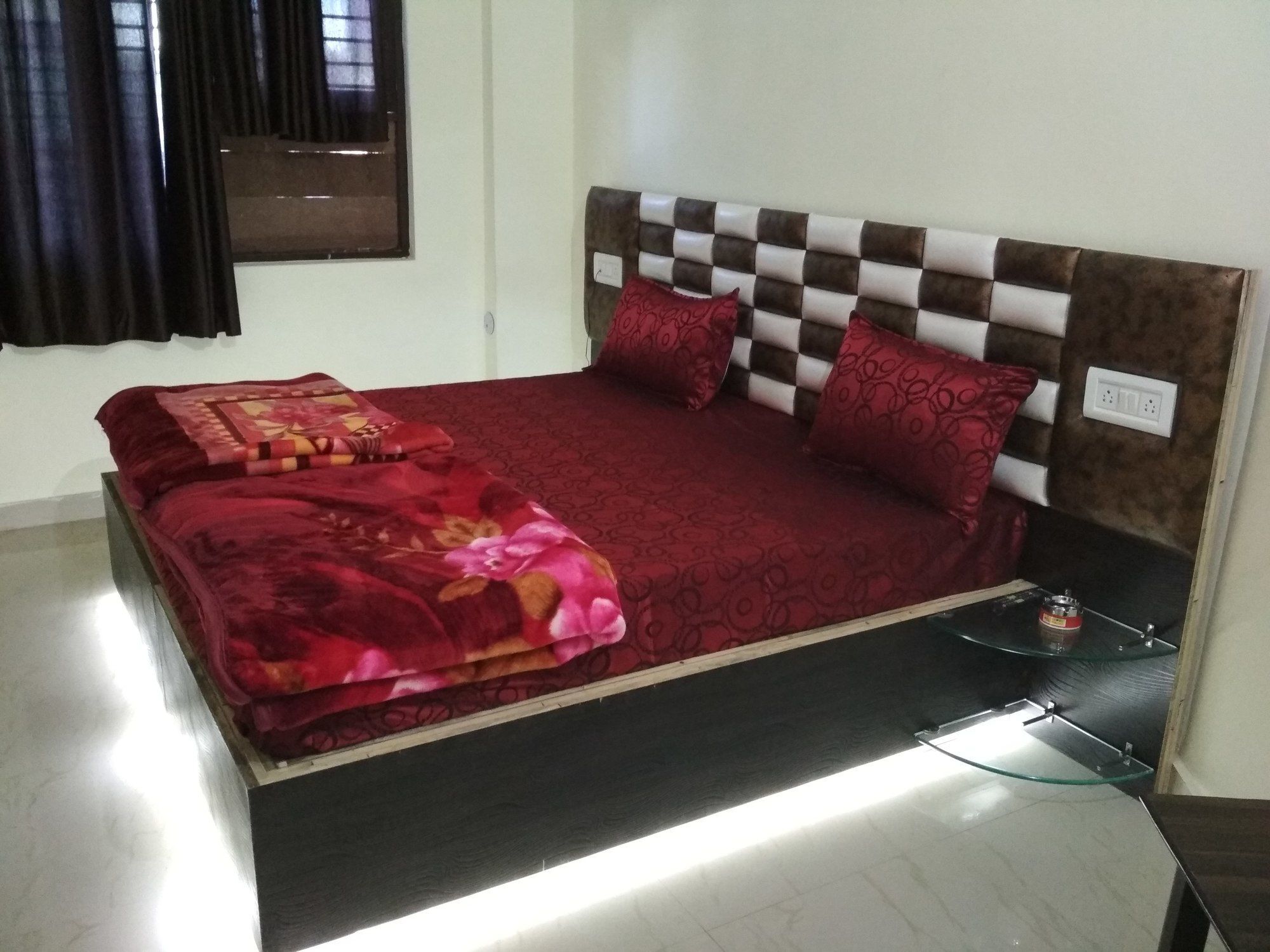 Hotel Pragati Palace Mathura Exteriér fotografie